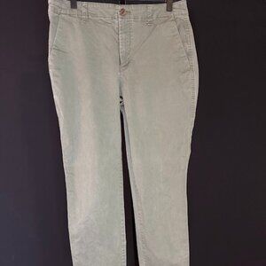 GAP Green Girlfriend Khaki Cropped Pants